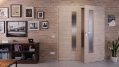 HÖRMANN Doppelflügeltür Graueiche Quer Duradecor ProLine Mit Lichtausschnitt LA 24 Schlossseitig Mit Zarge -Türen Verkauf 2.2 fluegeltueren baseline duradecor struktur la 24 s cross graueiche 211794 stilwelt front