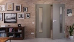 HÖRMANN Doppelflügeltür Staubgrau RAL 7037 Lack ProLine Mit Lichtausschnitt LA-24 Bandseitig Mit Zarge 9 HÖRMANN Doppelflügeltür Staubgrau RAL 7037 Lack ProLine Mit Lichtausschnitt LA-24 Bandseitig Mit Zarge -Türen Verkauf 2.2 fluegeltueren baseline la 24 b ral7037 225544 stilwelt front