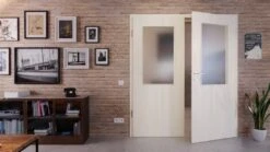 HÖRMANN Doppelflügeltür Gebürstete Pinie Duradecor ProLine Mit Lichtausschnitt LA 7 Mit Zarge -Türen Verkauf 2.2 fluegeltueren baseline la 7 gebuerstete pinie 214907 stilwelt front 3