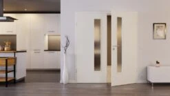 HÖRMANN Doppelflügeltür Reinweiß RAL 9010 Lack ProLine Mit Lichtausschnitt LA 24 Schlossseitig Mit Zarge -Türen Verkauf 2.2 fluegeltueren baseline lack la 24 s ral9010 211799 stilwelt front