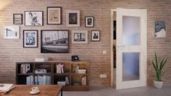 HÖRMANN Innentür Gebürstete Pinie Duradecor ProLine Mit Lichtausschnitt LA 12 -Türen Verkauf 2.2 innentueren baseline la 12 gebuerstete pinie 214557 stilwelt front