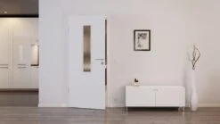 HÖRMANN Innentür Bütte Weiß Duradecor ProLine Mit Lichtausschnitt LA 4 Mittig -Türen Verkauf 2.2 innentueren baseline la 4 m buette weiss 214704 stilwelt front