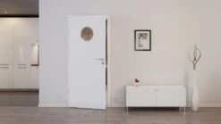 HÖRMANN Innentür Esche Weiß Duradecor ProLine Mit Lichtausschnitt LA Bullauge -Türen Verkauf 2.2 innentueren baseline duradecor glatt la bullauge esche weiss 160006 stilwelt front