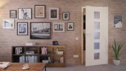 HÖRMANN Innentür Gebürstete Pinie Duradecor ProLine Mit Lichtausschnitt LA 5 -Türen Verkauf 2.2 innentueren baseline duradecor struktur la 5 gebuerstete pinie 160054 stilwelt front