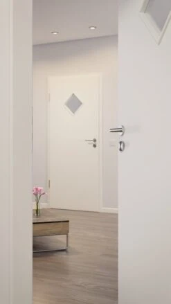 HÖRMANN Innentür Reinweiß RAL 9010 Lack ProLine Mit Lichtausschnitt LA 6 Raute -Türen Verkauf 2.3 innentueren baseline la 6 ral9010 214821 stilwelt closeup